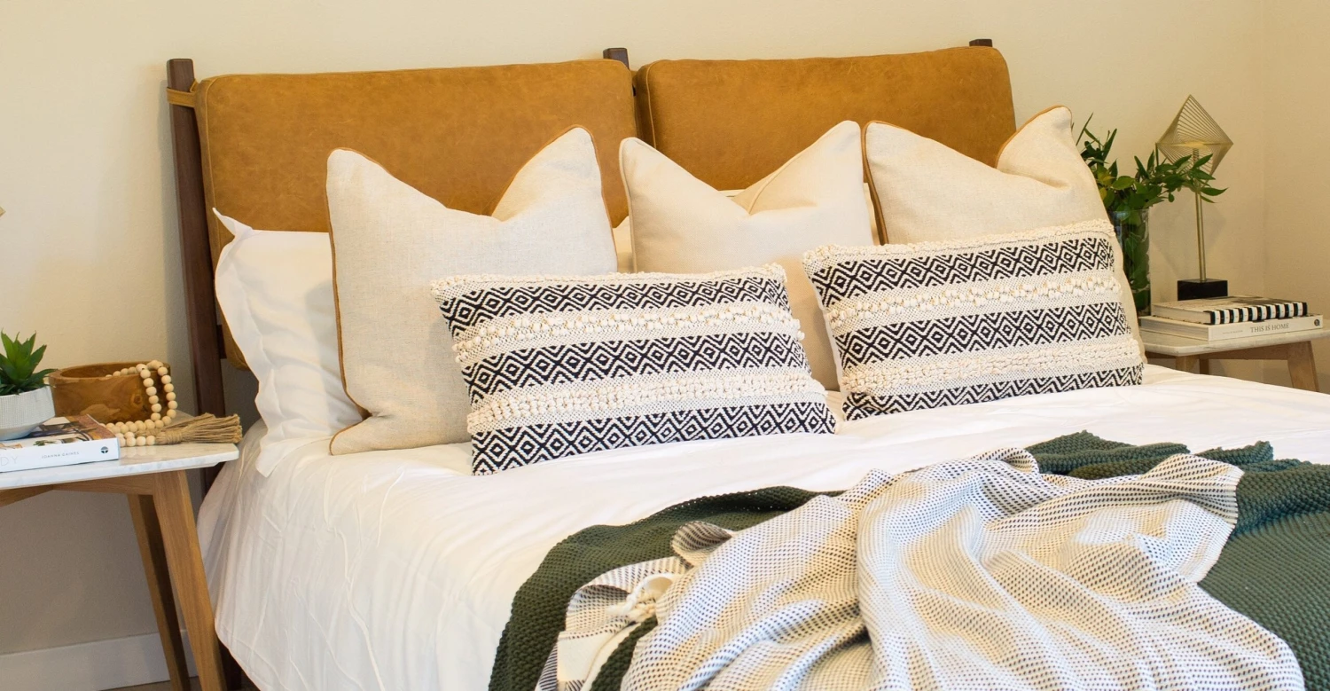 Truro Bed With Leather Cushions 2 Truro Bed With Leather Cushions - Image 2